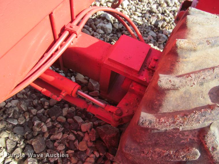 image for item K3989 1997 Snorkel SLH4084HD scissor lift