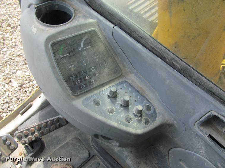 image for item K3991 1998 John Deere 330LC excavator