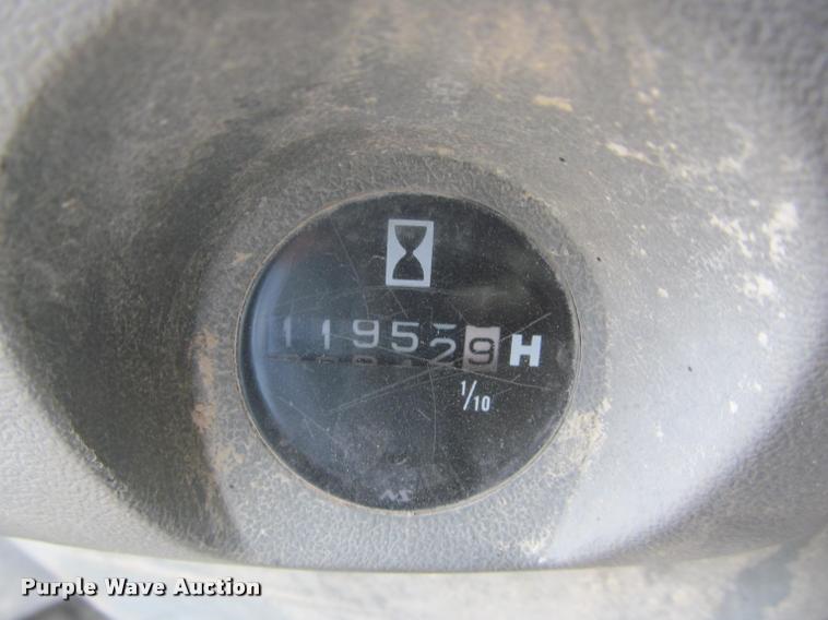 image for item K3991 1998 John Deere 330LC excavator