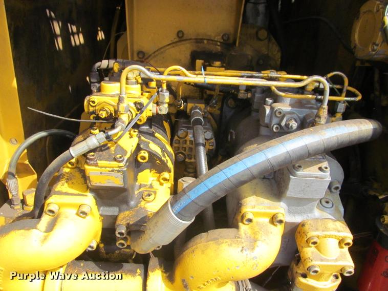 image for item K3991 1998 John Deere 330LC excavator