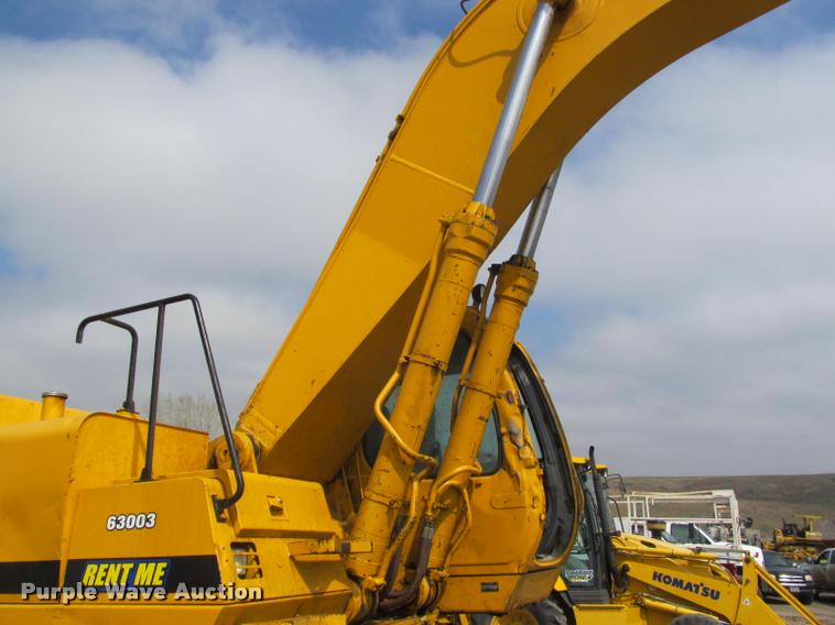 image for item K3991 1998 John Deere 330LC excavator