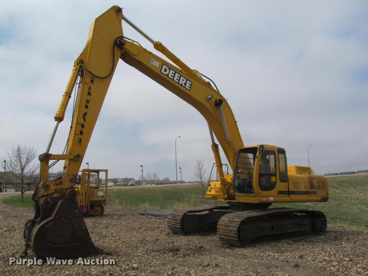 image for item K3992 1999 John Deere 330LC excavator