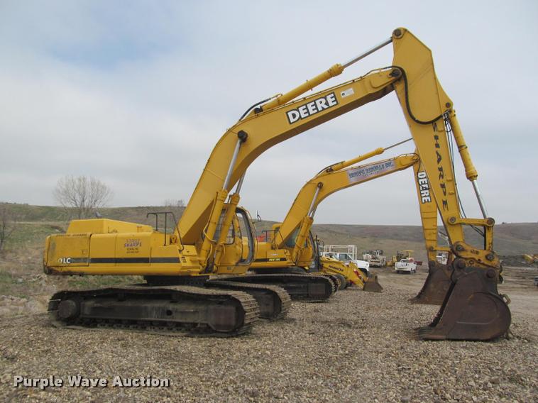 image for item K3992 1999 John Deere 330LC excavator
