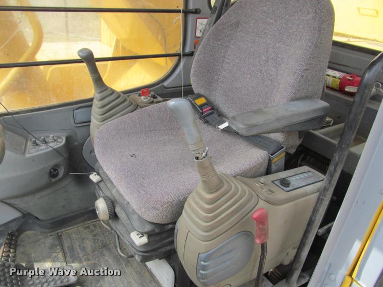 image for item K3992 1999 John Deere 330LC excavator