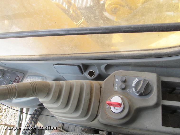 image for item K3992 1999 John Deere 330LC excavator