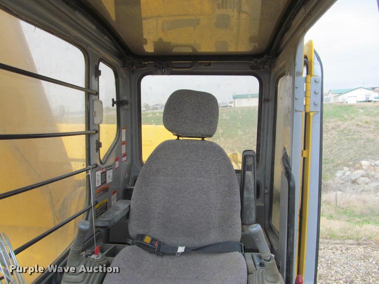 image for item K3992 1999 John Deere 330LC excavator