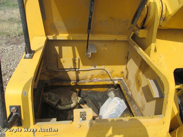 image for item K3992 1999 John Deere 330LC excavator