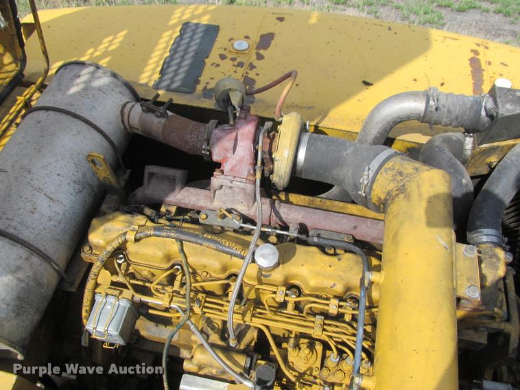 image for item K3992 1999 John Deere 330LC excavator