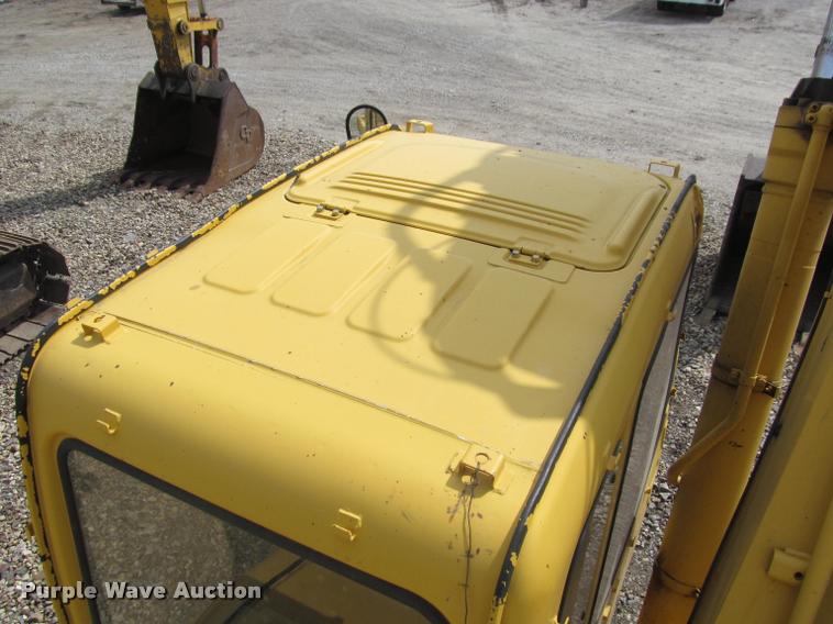 image for item K3992 1999 John Deere 330LC excavator