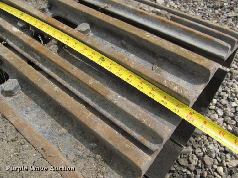 image for item K3992 1999 John Deere 330LC excavator