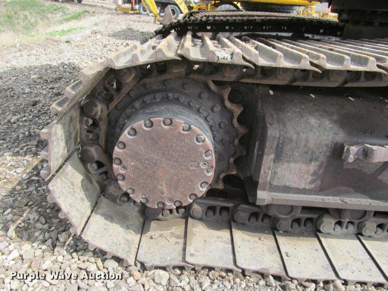 image for item K3992 1999 John Deere 330LC excavator