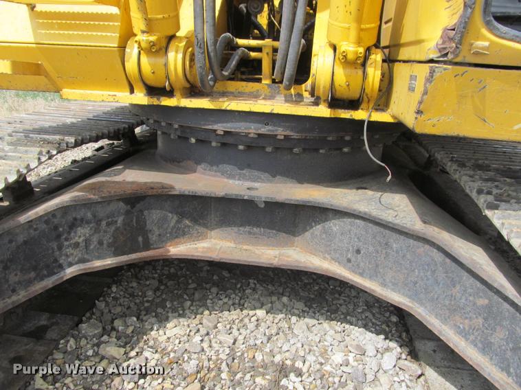 image for item K3992 1999 John Deere 330LC excavator