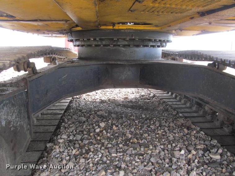 image for item K3992 1999 John Deere 330LC excavator