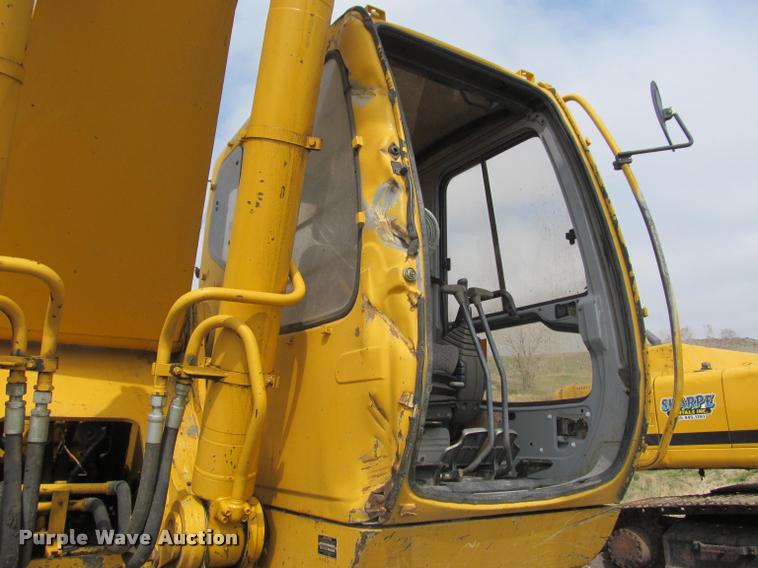 image for item K3992 1999 John Deere 330LC excavator