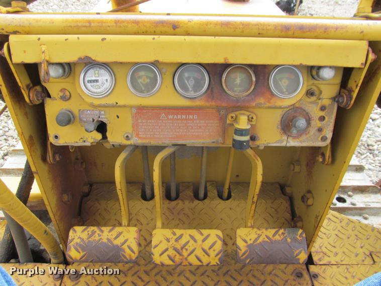 image for item K3993 Caterpillar D3B pipelayer