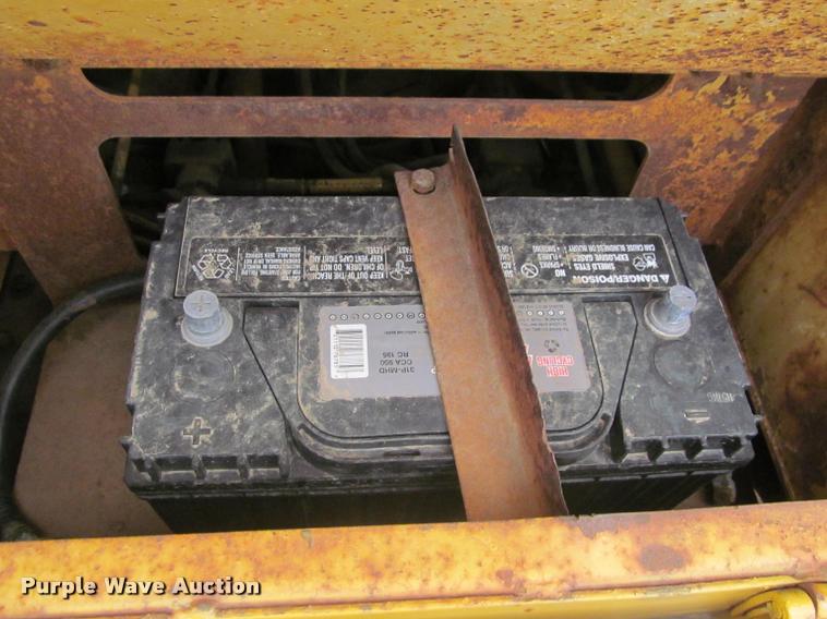 image for item K3993 Caterpillar D3B pipelayer