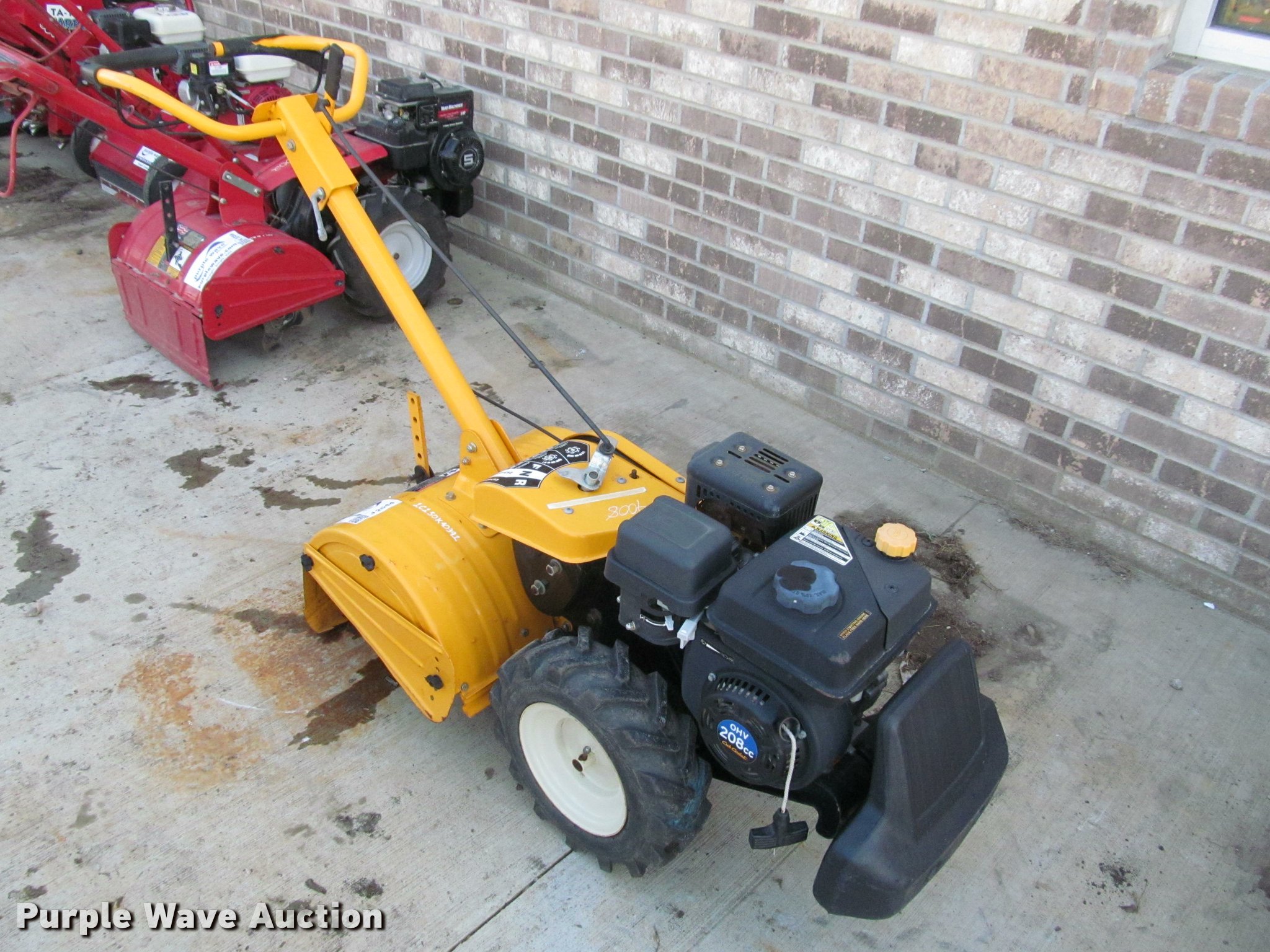 Cub Cadet RT65 tiller in Pierre, SD Item J2544 sold Purple Wave