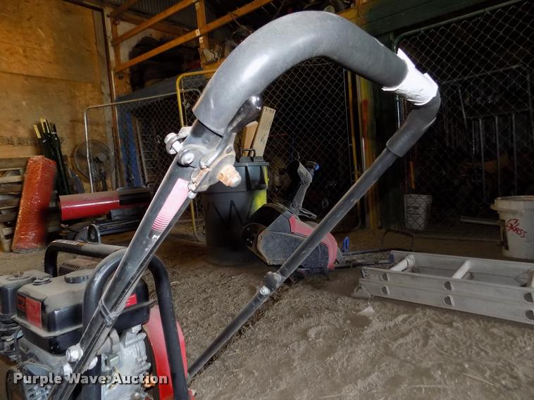 image for item AU9539 Construction Zone vibratory compactor