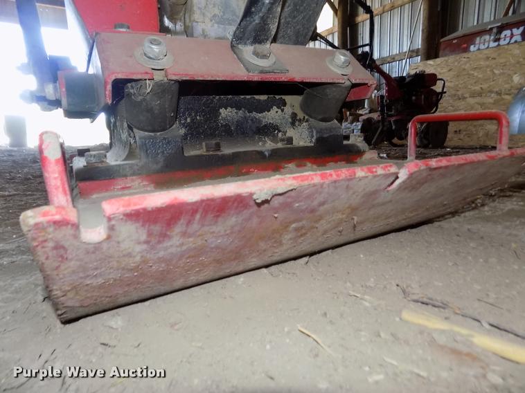 image for item AU9539 Construction Zone vibratory compactor