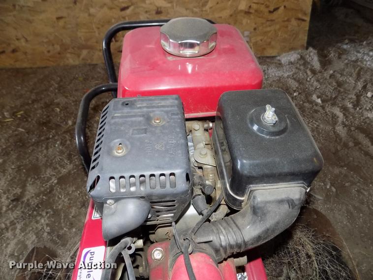 image for item AU9540 Honda FC600 tiller