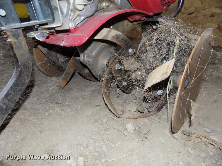 image for item AU9540 Honda FC600 tiller