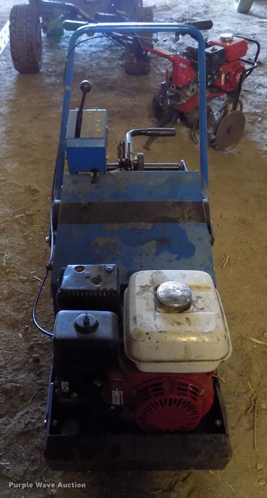 image for item AU9541 Blue Bird sod cutter