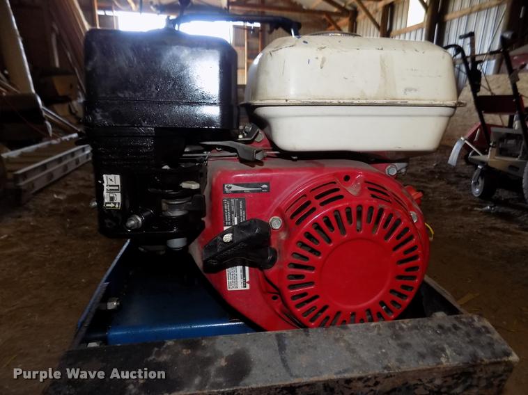 image for item AU9541 Blue Bird sod cutter