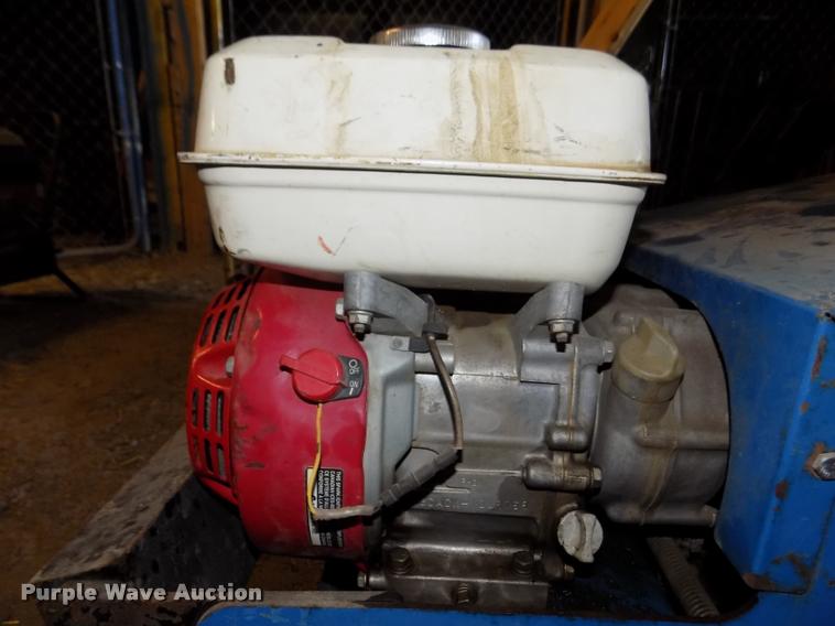 image for item AU9541 Blue Bird sod cutter