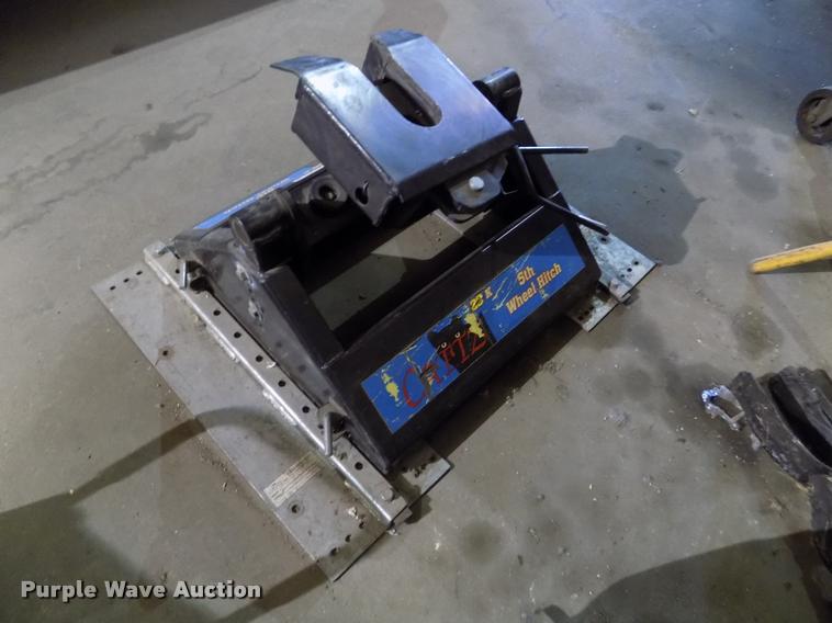 image for item AU9544 Cattz fifth wheel plate