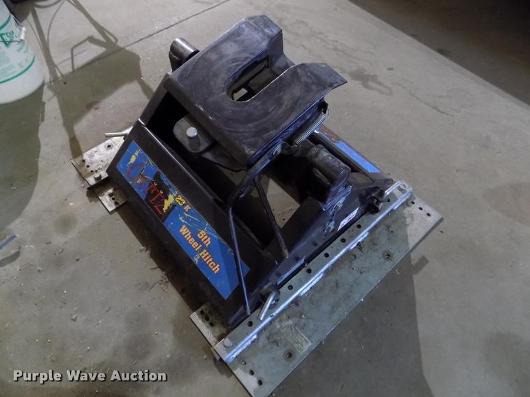 image for item AU9544 Cattz fifth wheel plate