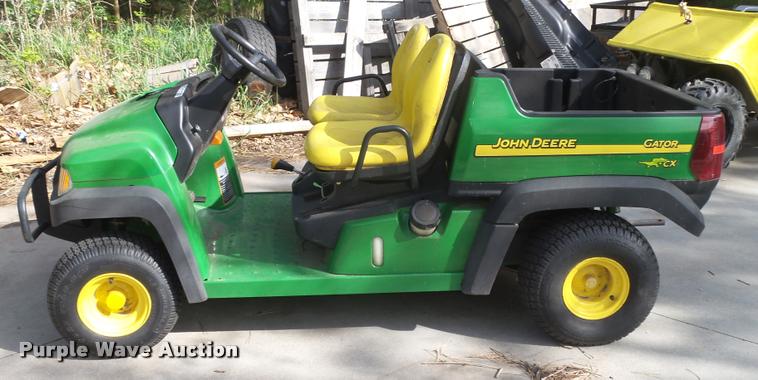 image for item AU9558 2004 John Deere Gator CX utility vehicle