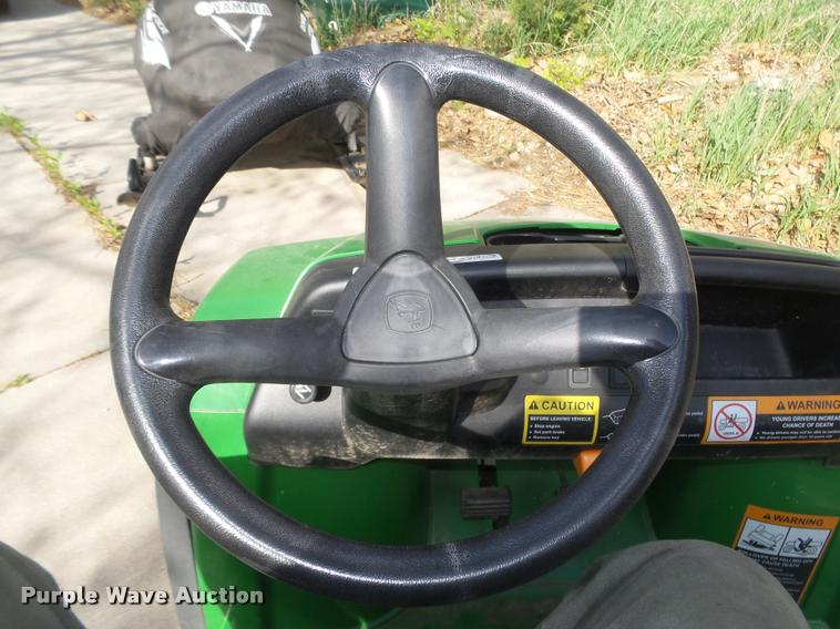 image for item AU9558 2004 John Deere Gator CX utility vehicle