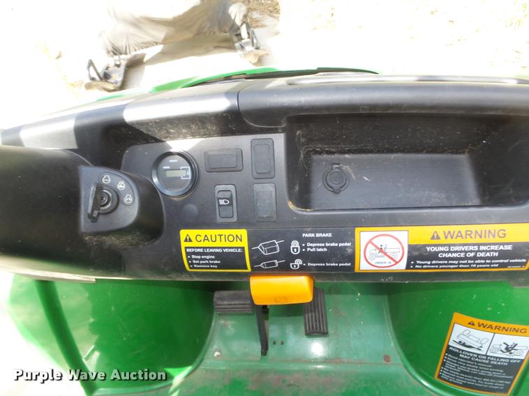 image for item AU9558 2004 John Deere Gator CX utility vehicle