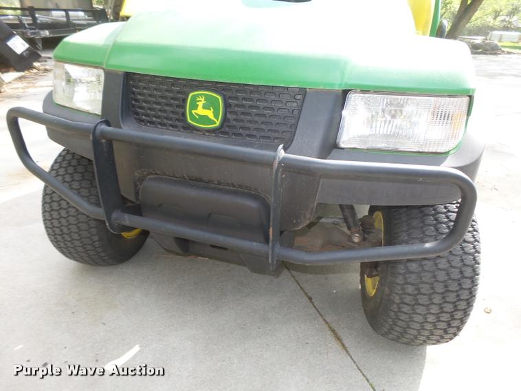 image for item AU9558 2004 John Deere Gator CX utility vehicle