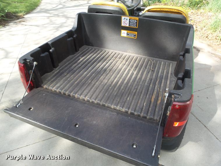 image for item AU9558 2004 John Deere Gator CX utility vehicle