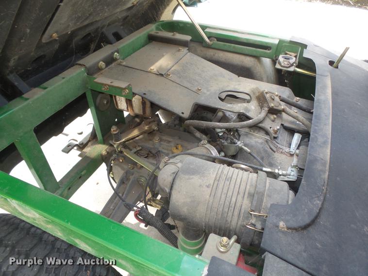 image for item AU9558 2004 John Deere Gator CX utility vehicle