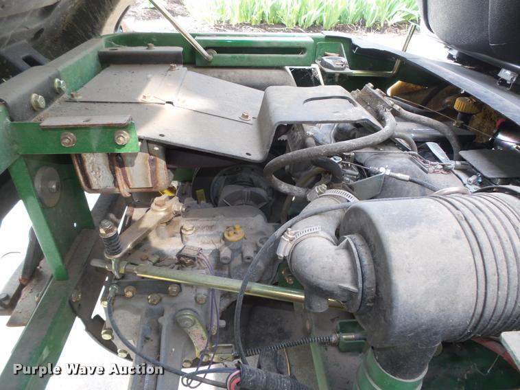 image for item AU9558 2004 John Deere Gator CX utility vehicle