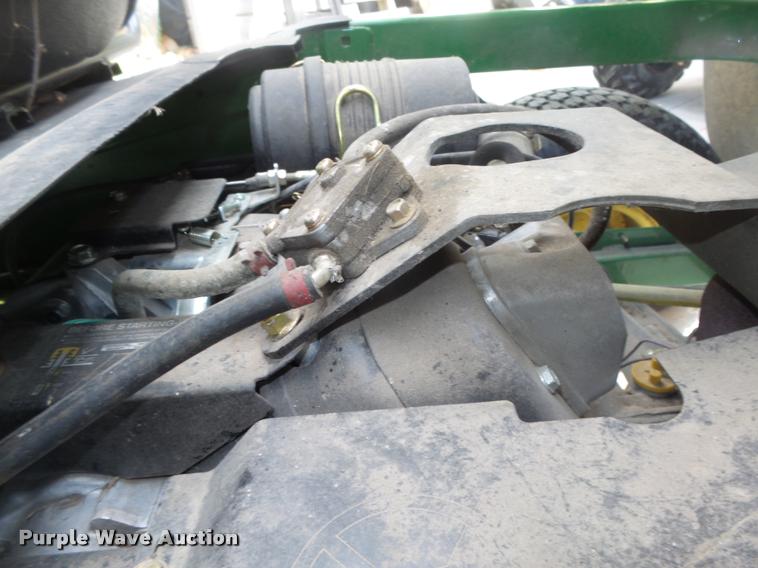 image for item AU9558 2004 John Deere Gator CX utility vehicle