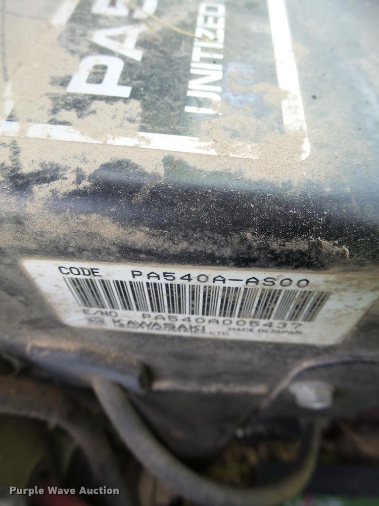 image for item AU9562 John Deere F525 lawn mower