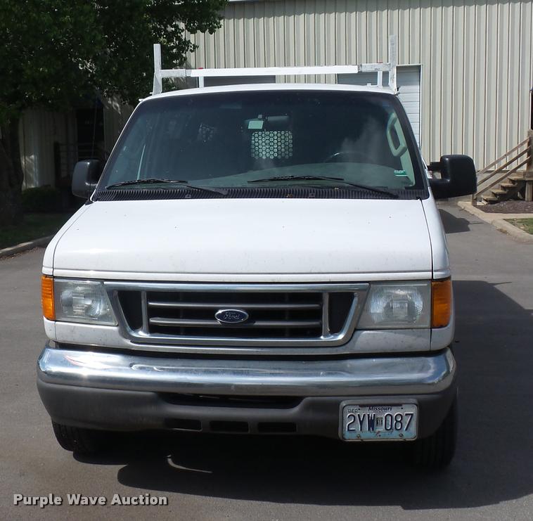 image for item BI9088 2006 Ford E350 Extended van