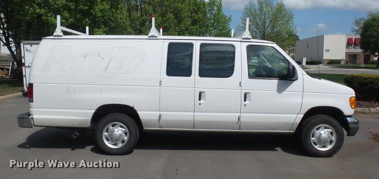 image for item BI9088 2006 Ford E350 Extended van