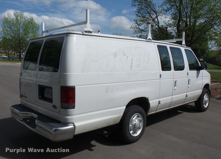 image for item BI9088 2006 Ford E350 Extended van