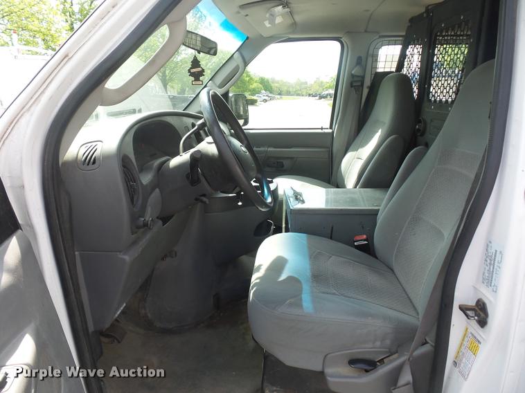 image for item BI9088 2006 Ford E350 Extended van