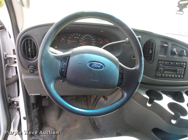 image for item BI9088 2006 Ford E350 Extended van