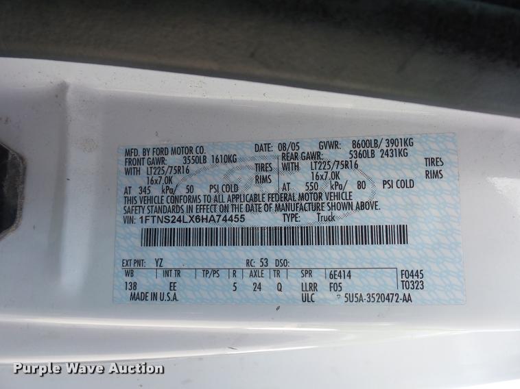 image for item BI9088 2006 Ford E350 Extended van