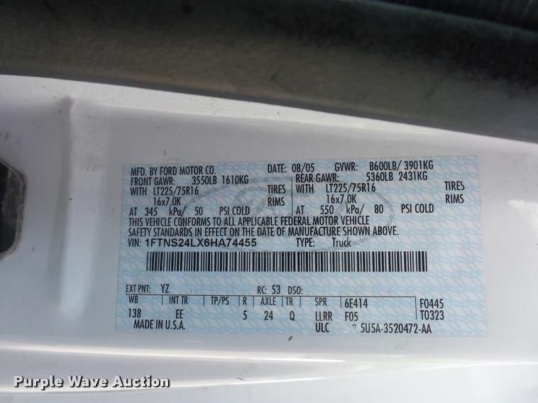 image for item BI9088 2006 Ford E350 Extended van