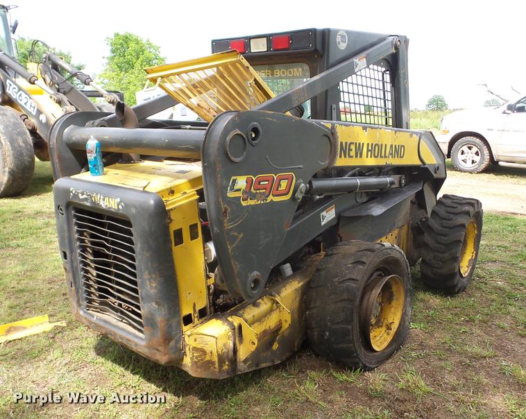 image for item BZ9732 New Holland L190 skid steer