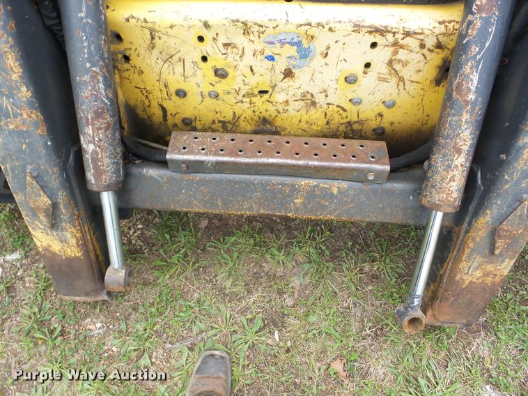 image for item BZ9732 New Holland L190 skid steer