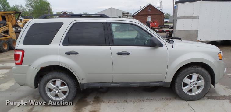 image for item CB9991 2009 Ford Escape XLT SUV