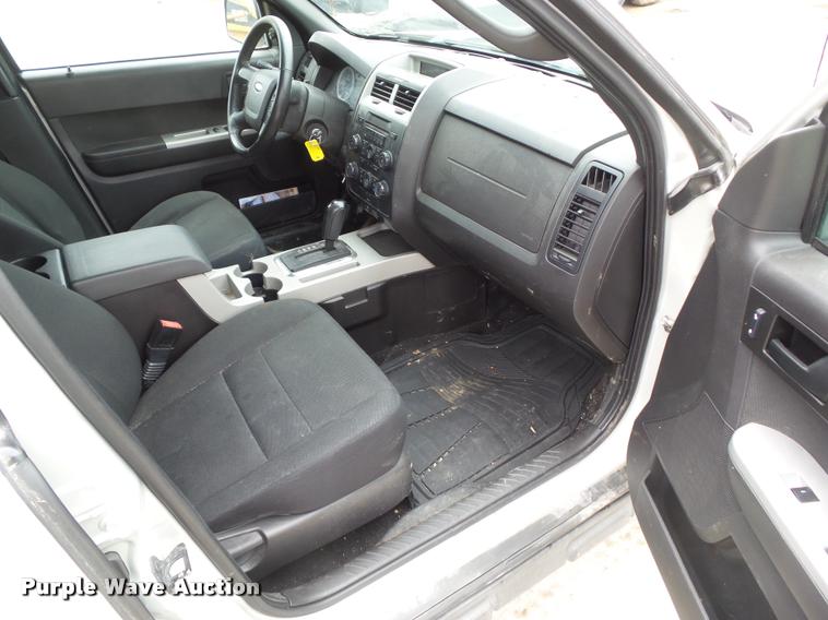 image for item CB9991 2009 Ford Escape XLT SUV